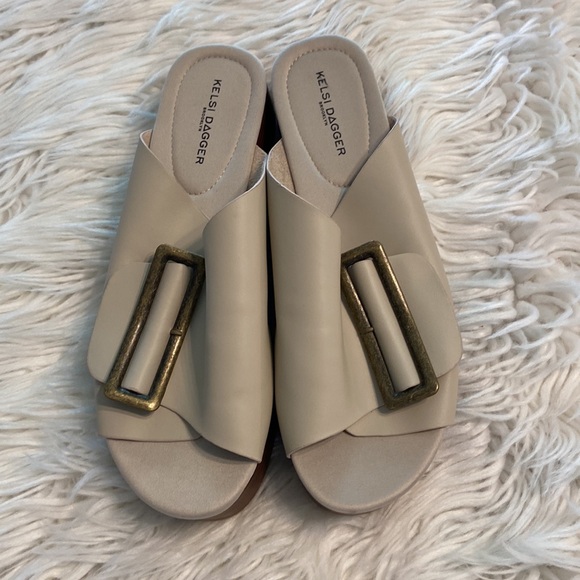 KELSI DAGGER BROOKLYN Sandals size 11 BNWOT see a photos for color and design - Picture 2 of 16